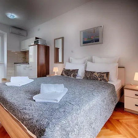 Apartamento Seaview Emerald Suites *