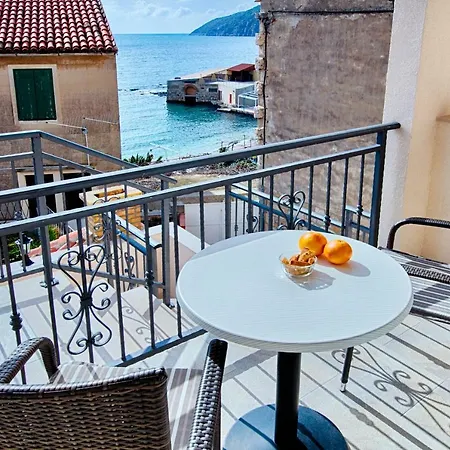 Seaview Emerald Suites Apartamento Komiža