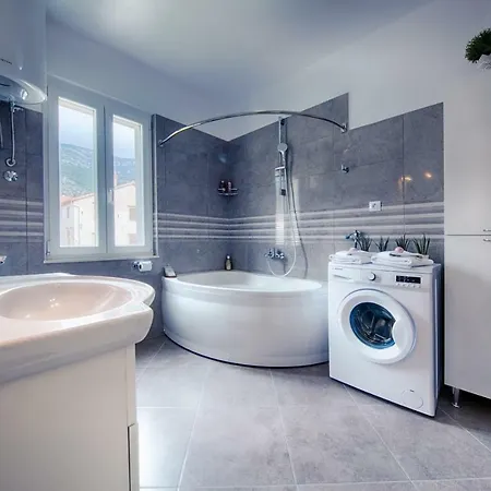 Seaview Emerald Suites * Komiža